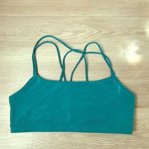 Gap fit Breathe low impact strappy bra